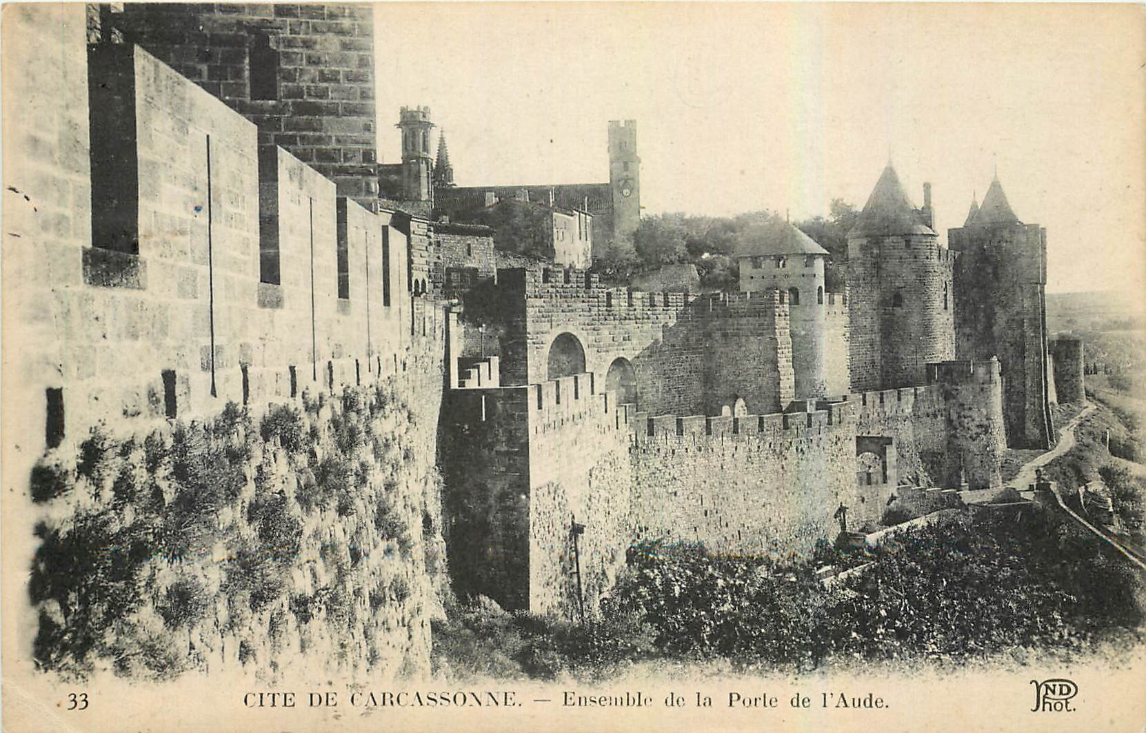 CPA Cite de Carcassonne Ensemble de la Porte de l'Aude 