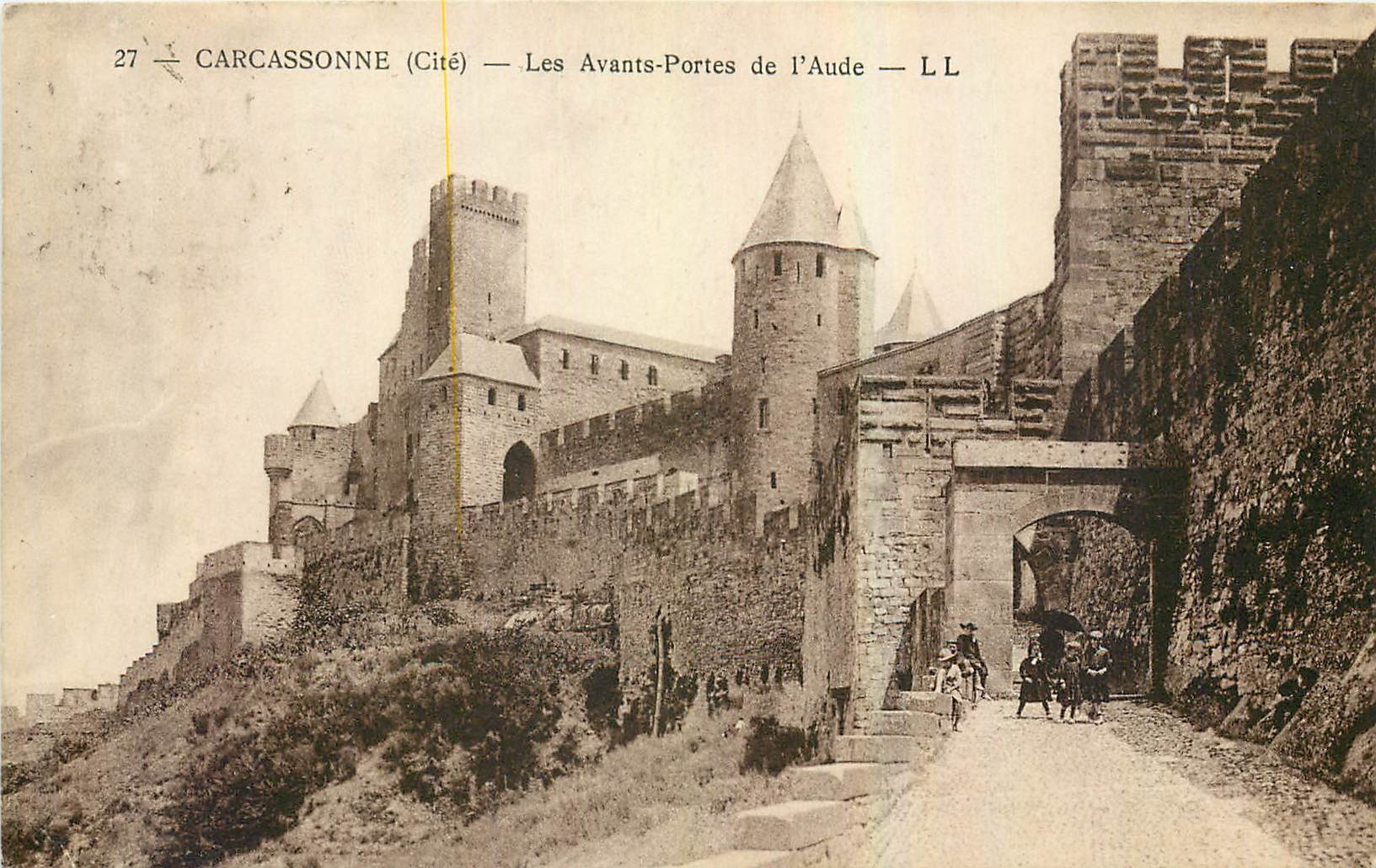 CPA Carcassonne Cite les Avants Portes de l'Aude  