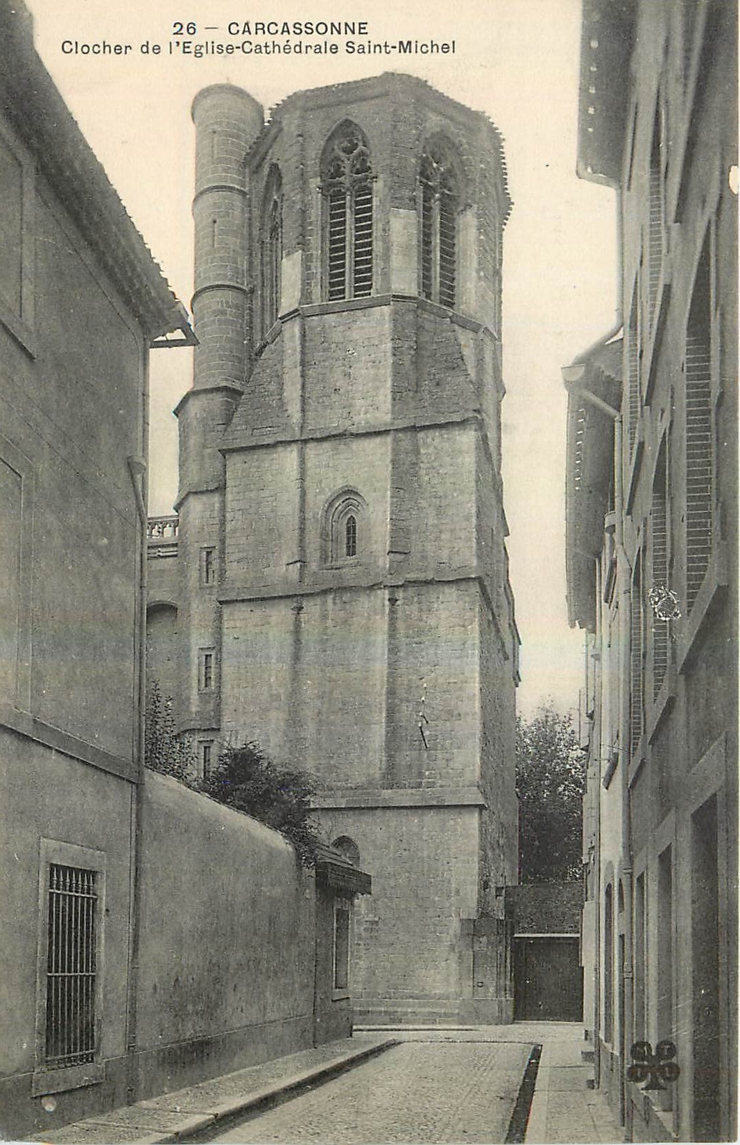 CPA Carcassonne Clocher de l'Eglise Cathedrale Saint Michel 