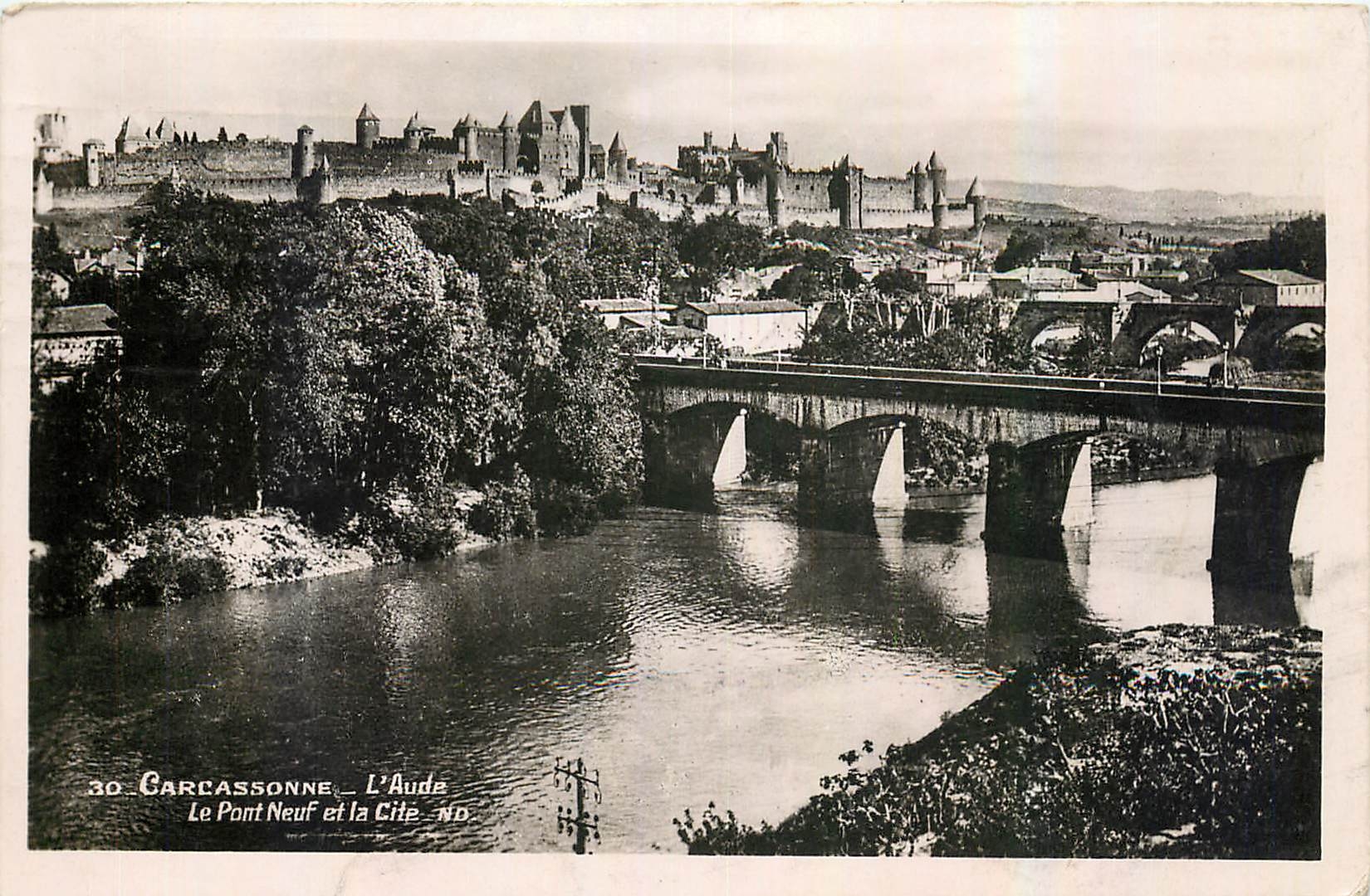CPA Carcassonne l'Aude Le Pont Neuf et la Cite 