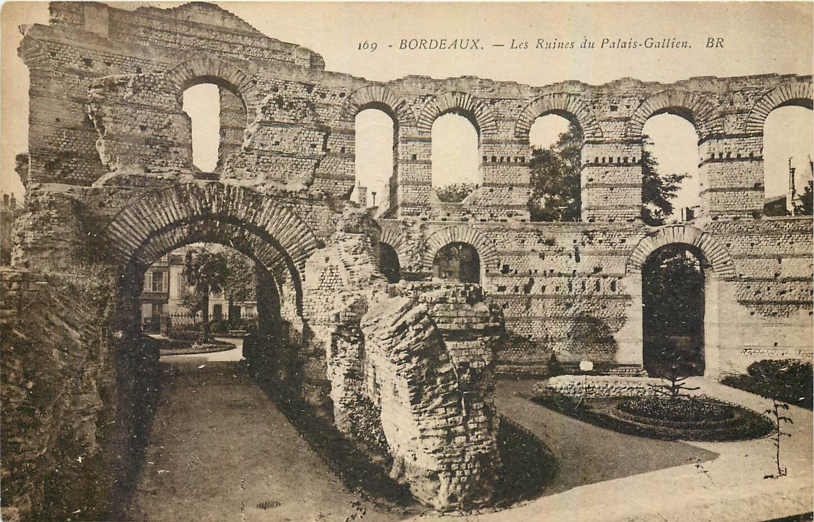 CPA Bordeaux Les Ruines du Palais Gallien 