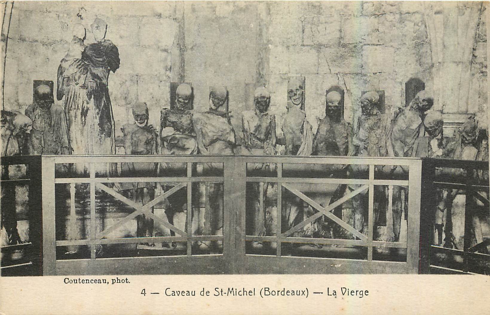 CPA Caveau de St Michel Bordeaux La Vierge 