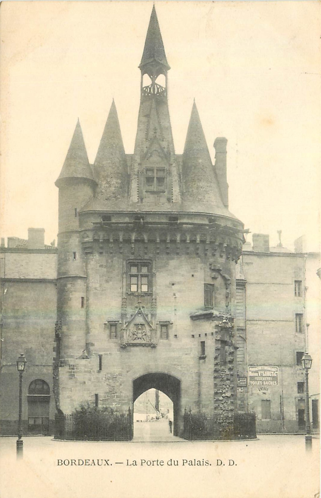 CPA Bordeaux La Porte du Palais 