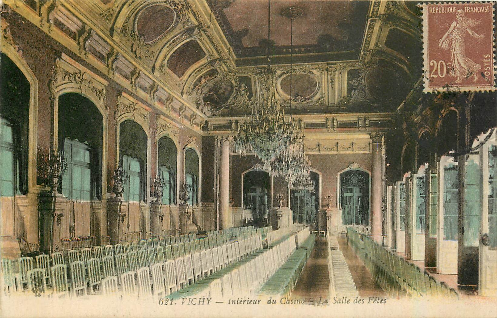 CPA Vichy Interieur du Casino La Salle des Fetes 