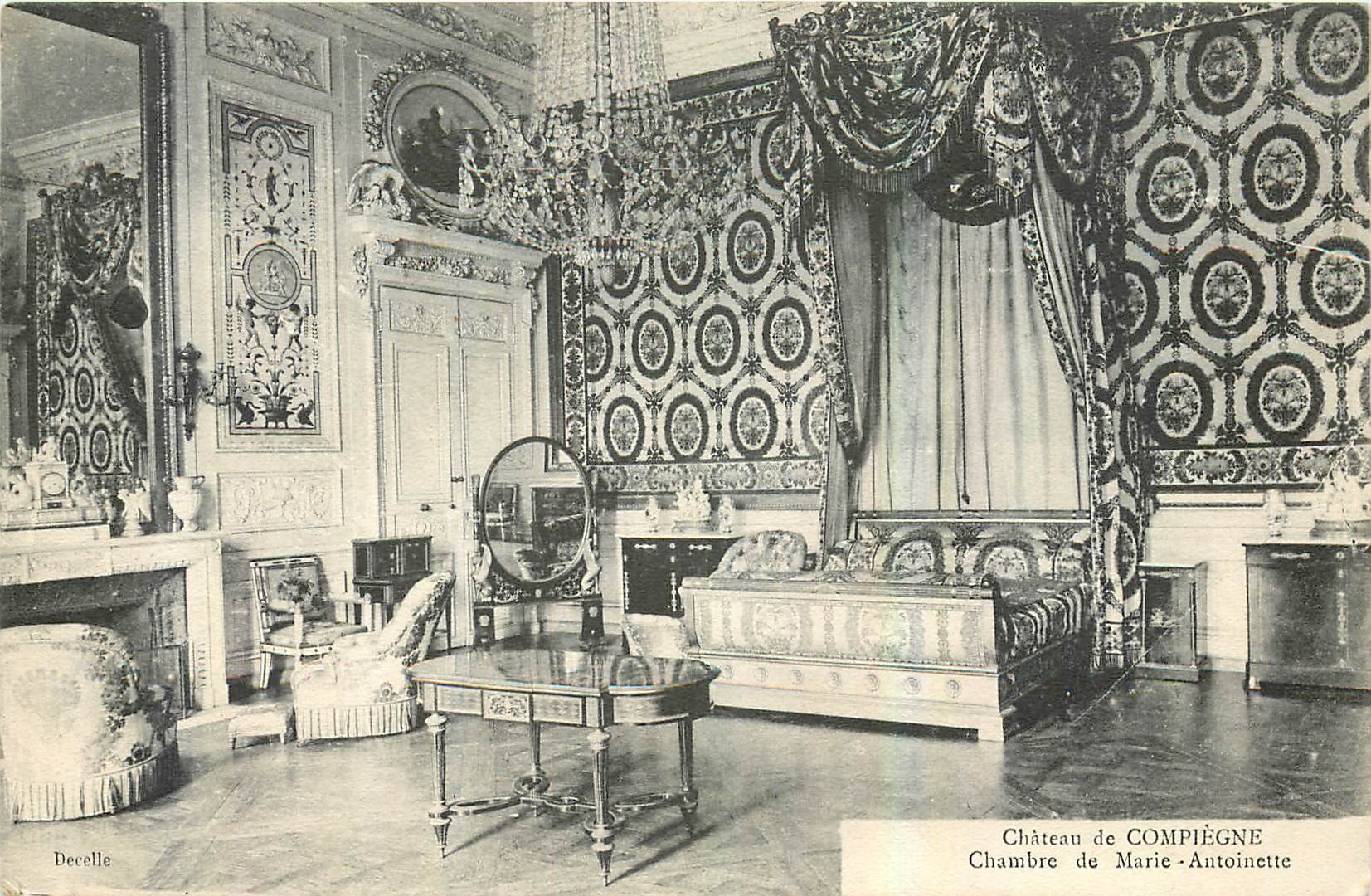CPA Chateau de Compiegne Chambre de Marie Antoinette 
