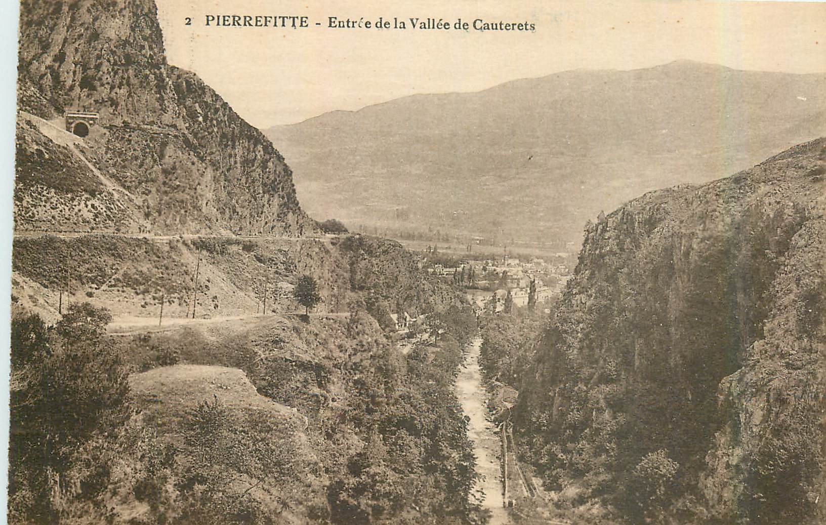 CPA Pierrefitte Entree de la Vallee de Cauterets 