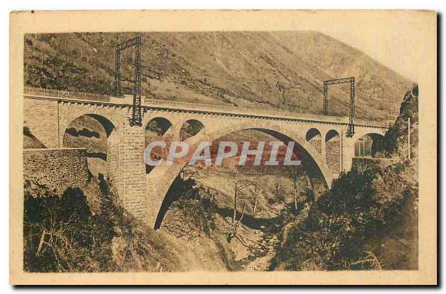 CPA La Vallee d'Aspe Le Transpyreneen Viaduc du Peillou 