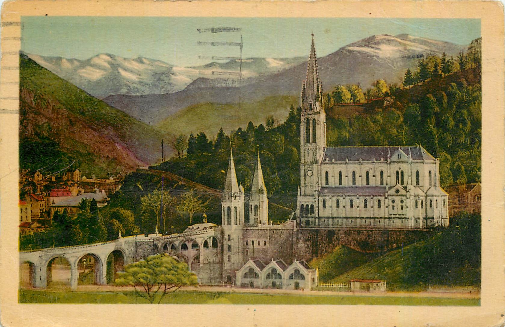 CPA Lourdes La Basilique et le Pic du Jer 