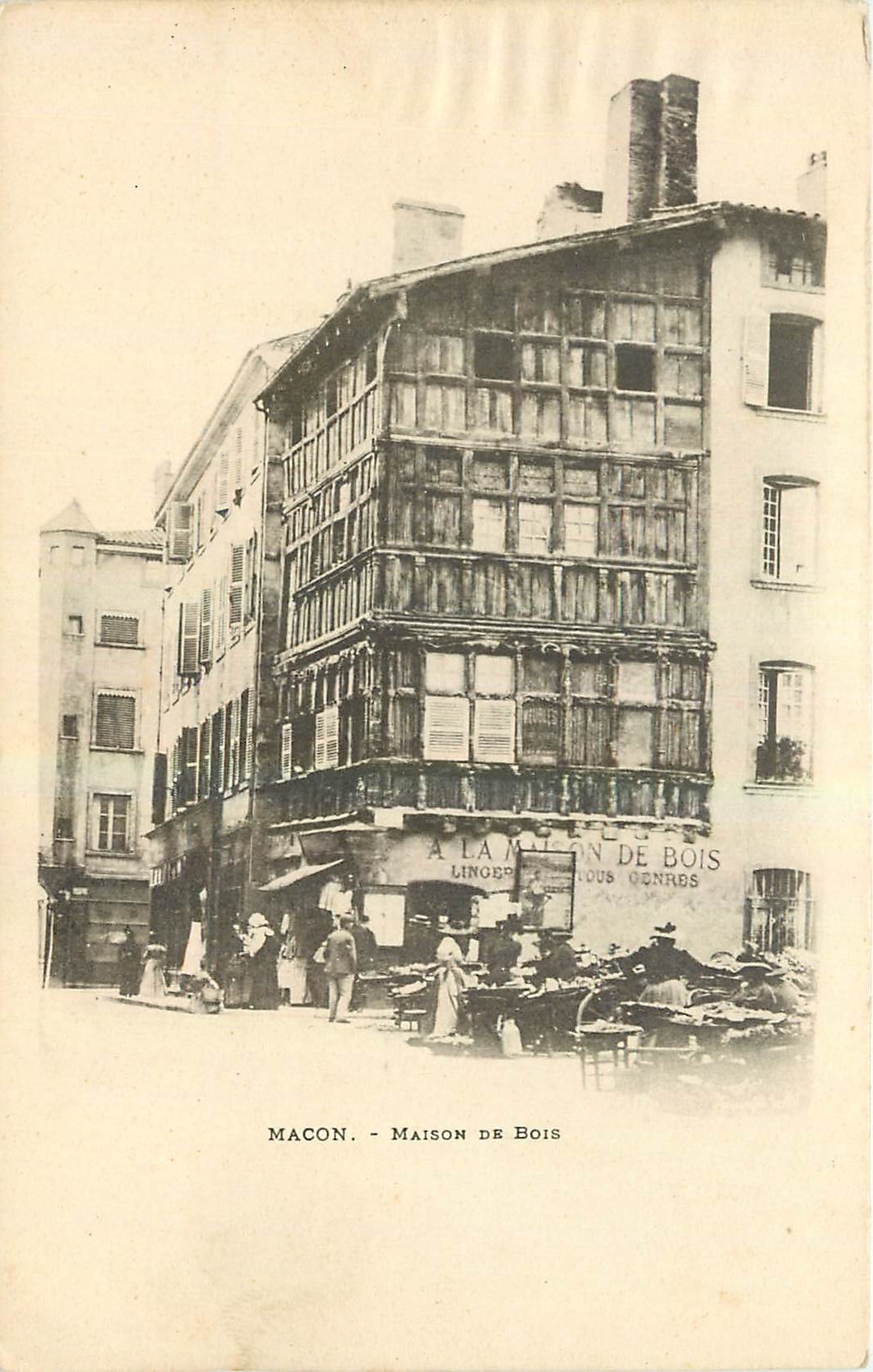 Macon - Maison de Bois — commerce de linge et autres genres — éditeur CPAPHIL