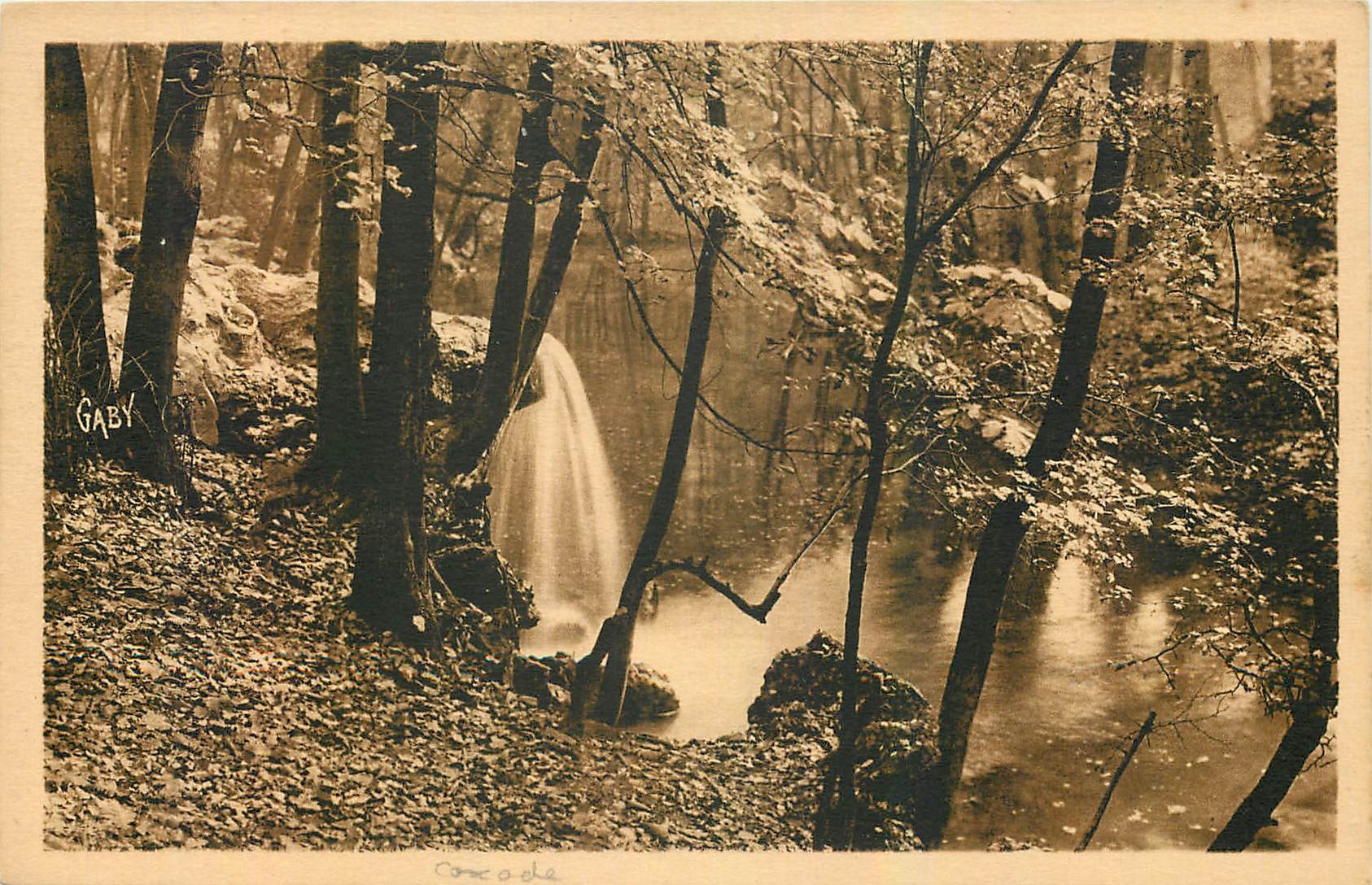 CPA En Flanant au bois de Vincennes Cascade du Lac en automne 
