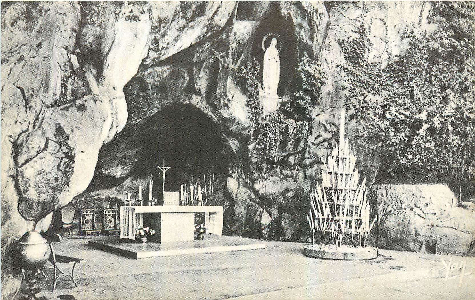 CPA Lourdes La Grotte Miraculeuse 