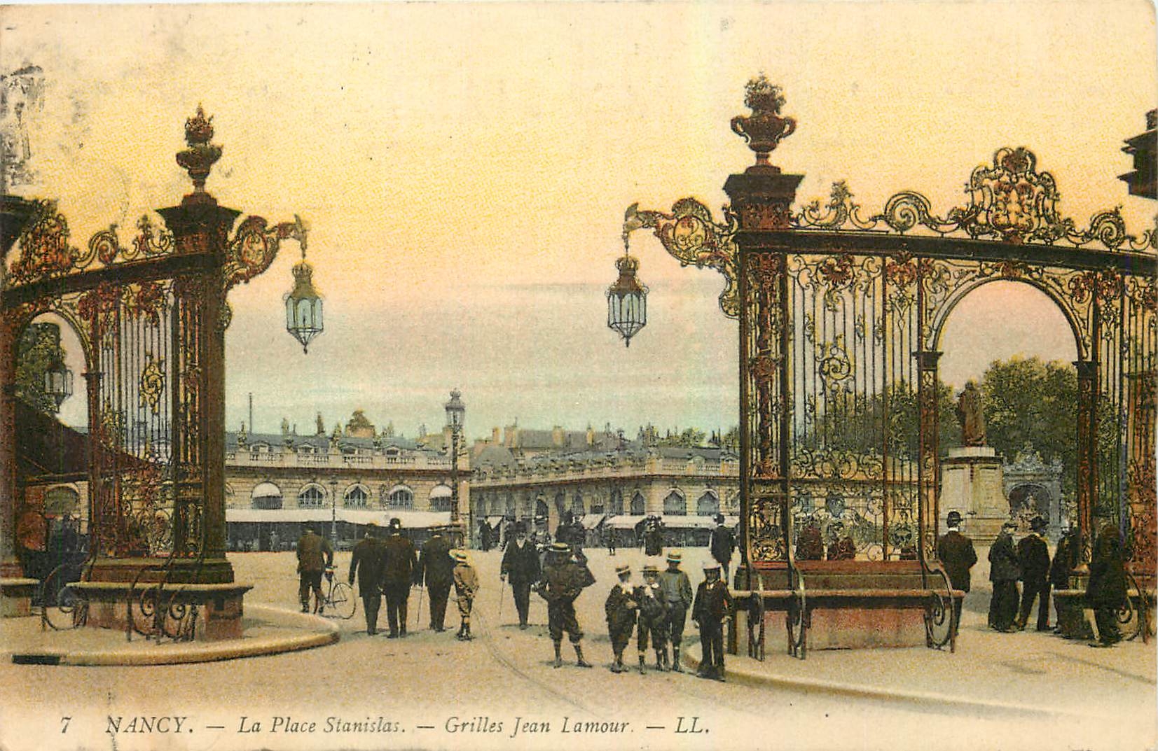 CPA Nancy La Place Stanislas Grilles Jean Lamour 