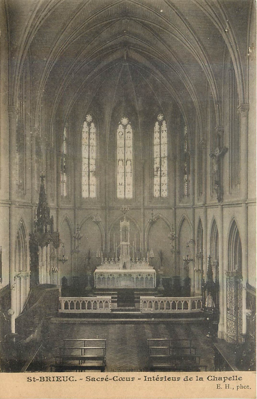 St-BRIEUC - Sacré-Cœur - Intérieur de la Chapelle - E.H., phot.
