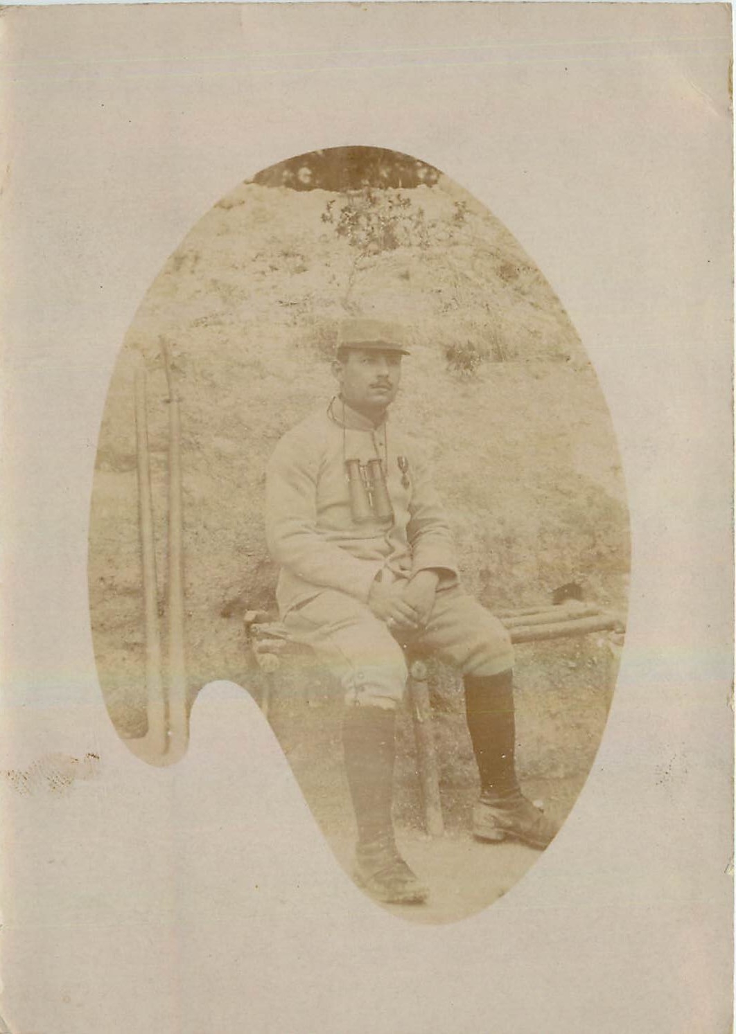 CARTE PHOTO Soldat Militaria Medaille