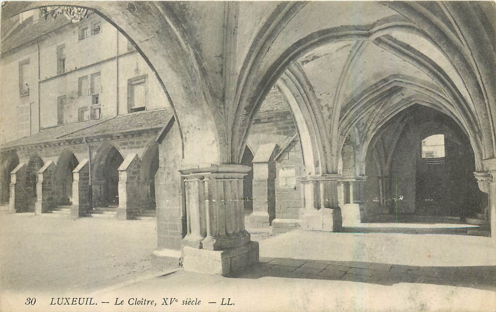 CPA Luxeuil Le Cloitre 