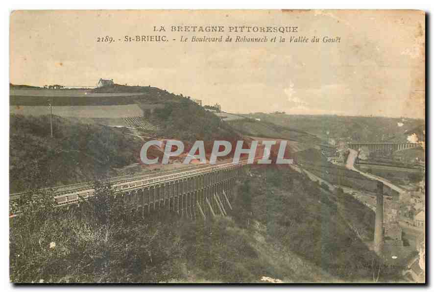 CPA La Bretagne Pittoresque St Brieuc Le Boulevard de Rohannech et la Vallee du Gouet 
