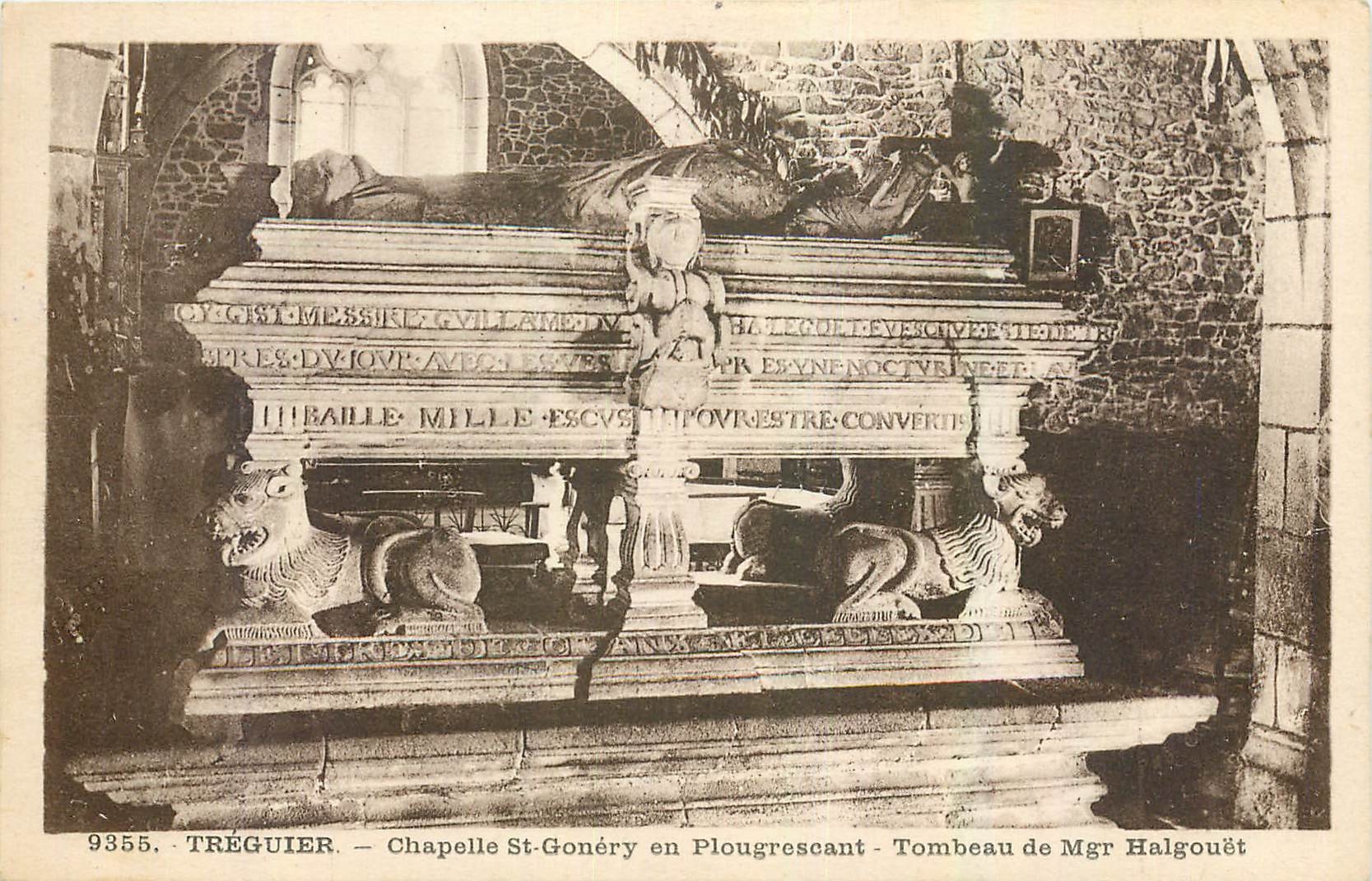 Tombeau de Mgr Halgouët — Chapelle St-Gonéry en Plougrescant — TREGUIER
