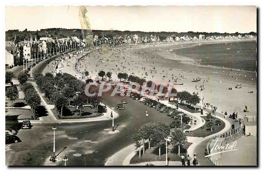 CPA La Cote d'Amour La Baule Loire Inf Vue generale de la Plage 