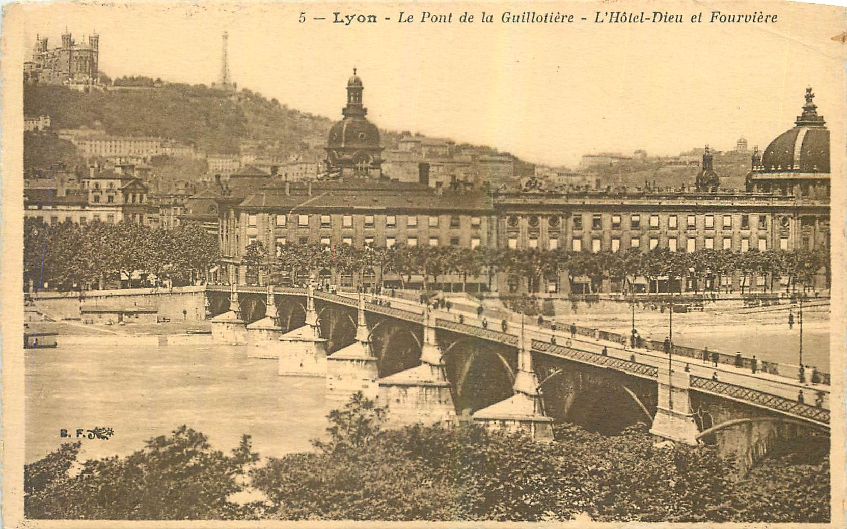 CPA Lyon Le Pont de la Guilloiere L'Hotel Dieu et Fourviere 