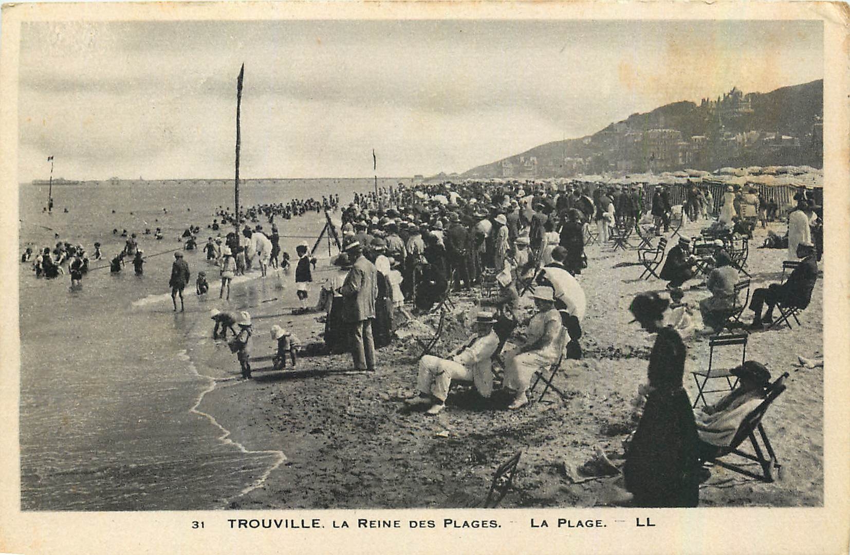 CPA Trouville La Reine des Plages La Plage 