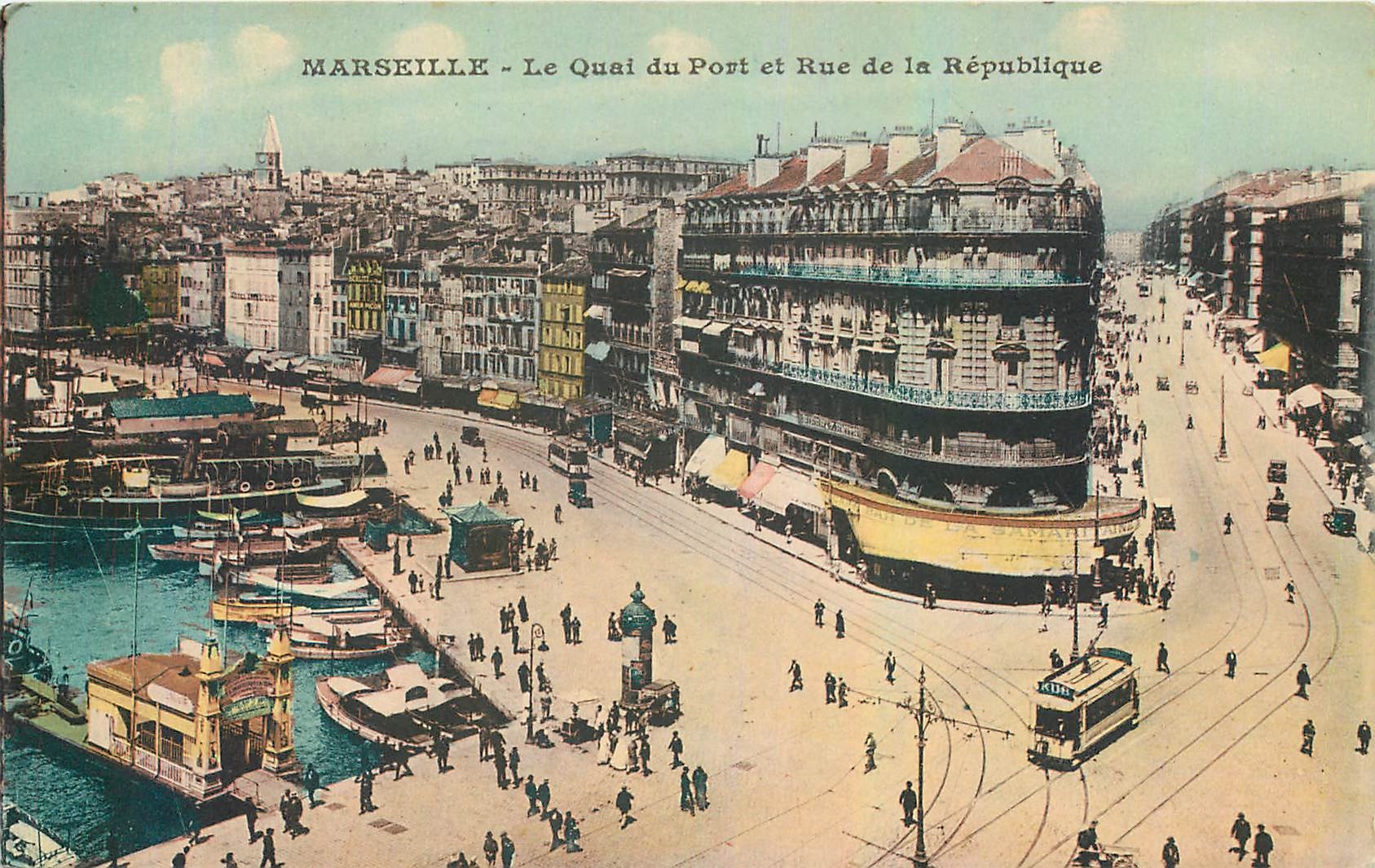 CPA Marseille Le Quai du Port et Rue de la Republique 