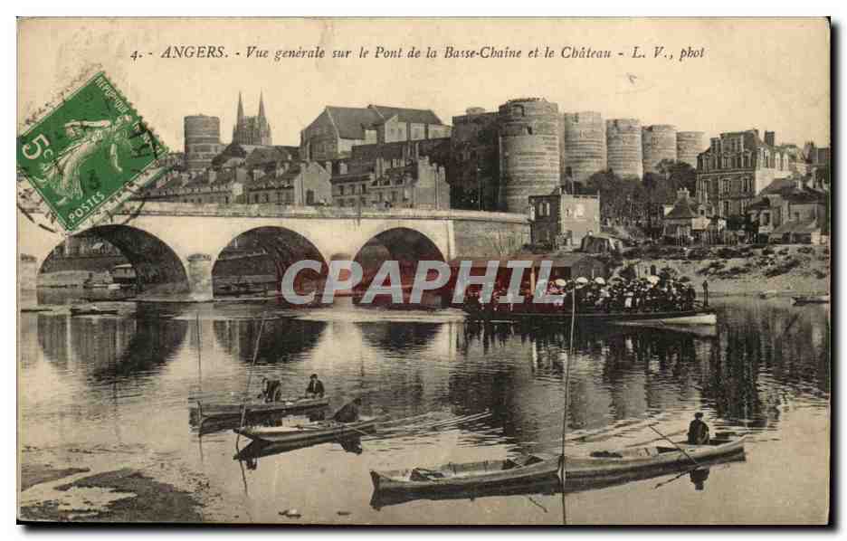 Angers CPa Vue generale sur le pont de la Basse Chaine et le chateau