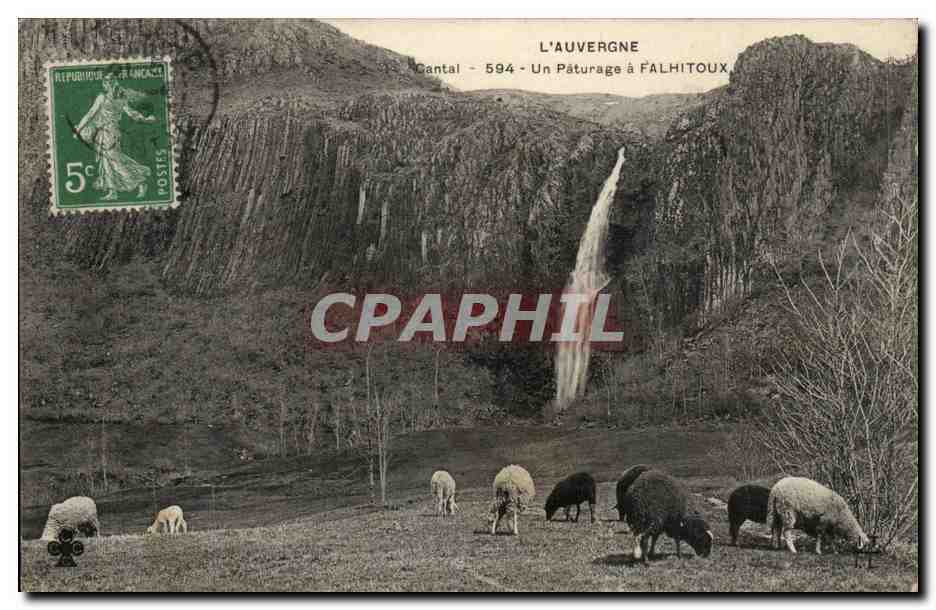 L'Auvergne CPA Un paturage a Falhitoux (moutons)