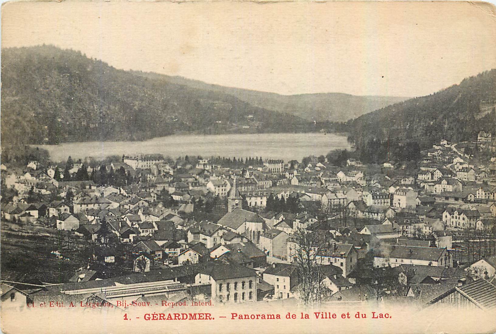 CPA Gerardmer Panorama de la Ville et du Lac 