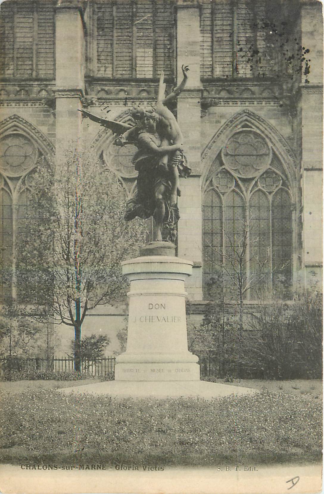 CPA Chalons sur Marne Gloria Victis 