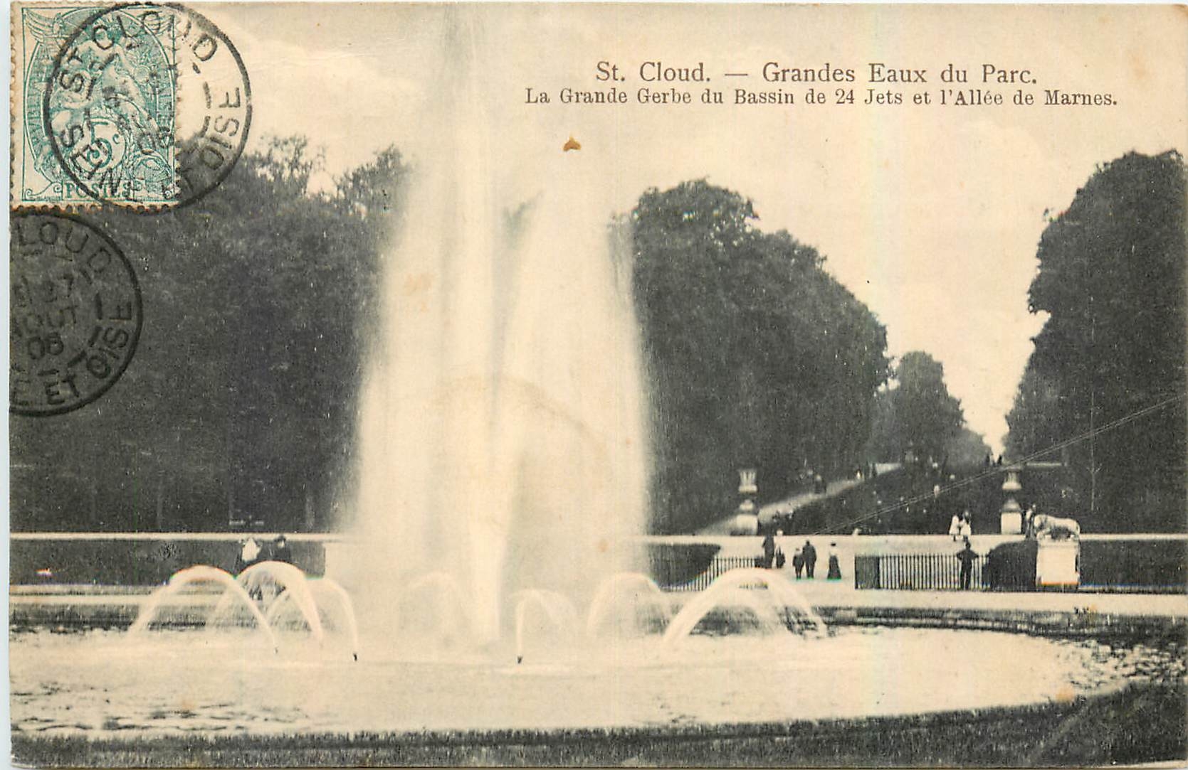 CPA St Cloud Grandes Eaux du Parc La Grande Gerbe du Bassin 
