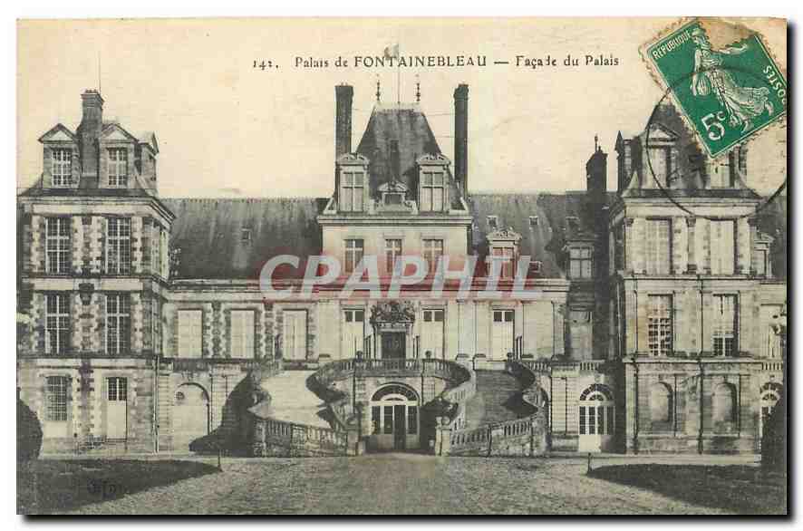 Palais de FONTAINEBLEAU — Façade du Palais — éditeur non visible, n° de série 141