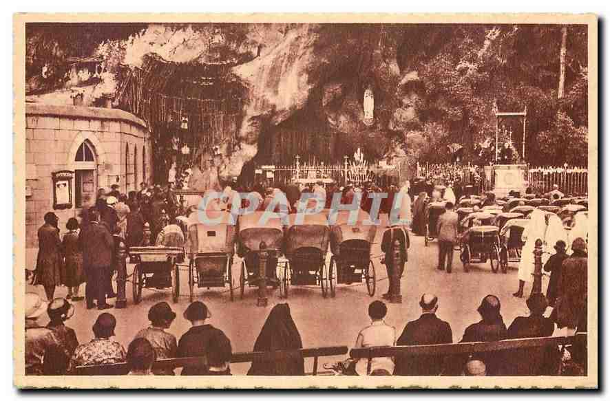 CPA Lourdes La Grotte 