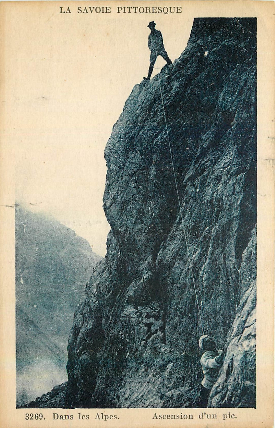 CPA Dans les Alpes Ascension d'un pic 