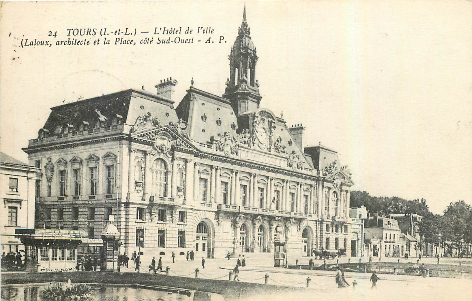 CPA Tours I et L l'Hotel de Ville Laloux 