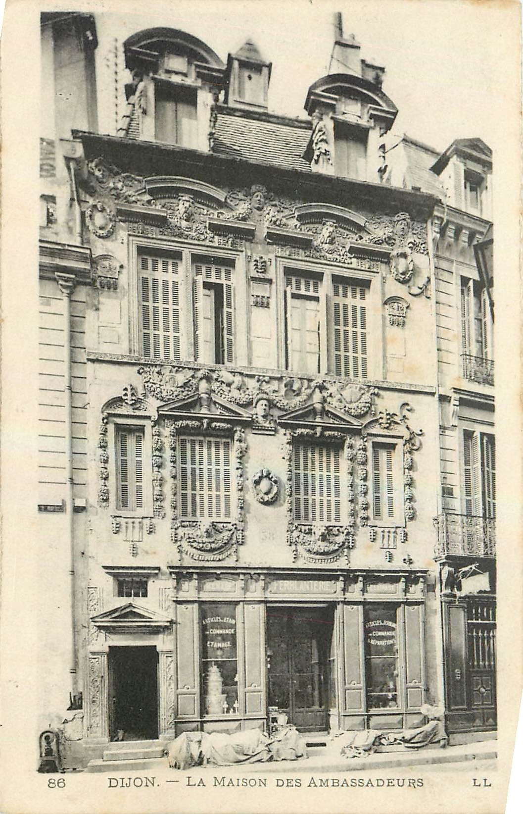 CPA Dijon La Maison des Ambaissadeurs 
