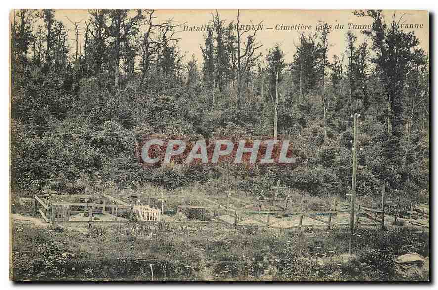 CPA Bataille de Verdun Cimetiere pres du Tunnel de Tavanne Militaria