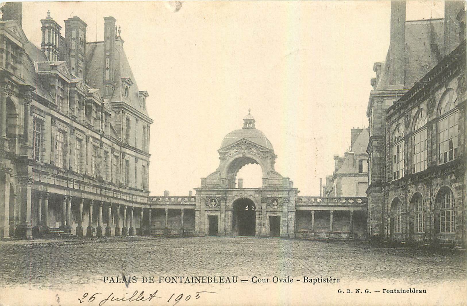 CPA Palais de Fontainebleau Cour Ovale Baptiste 