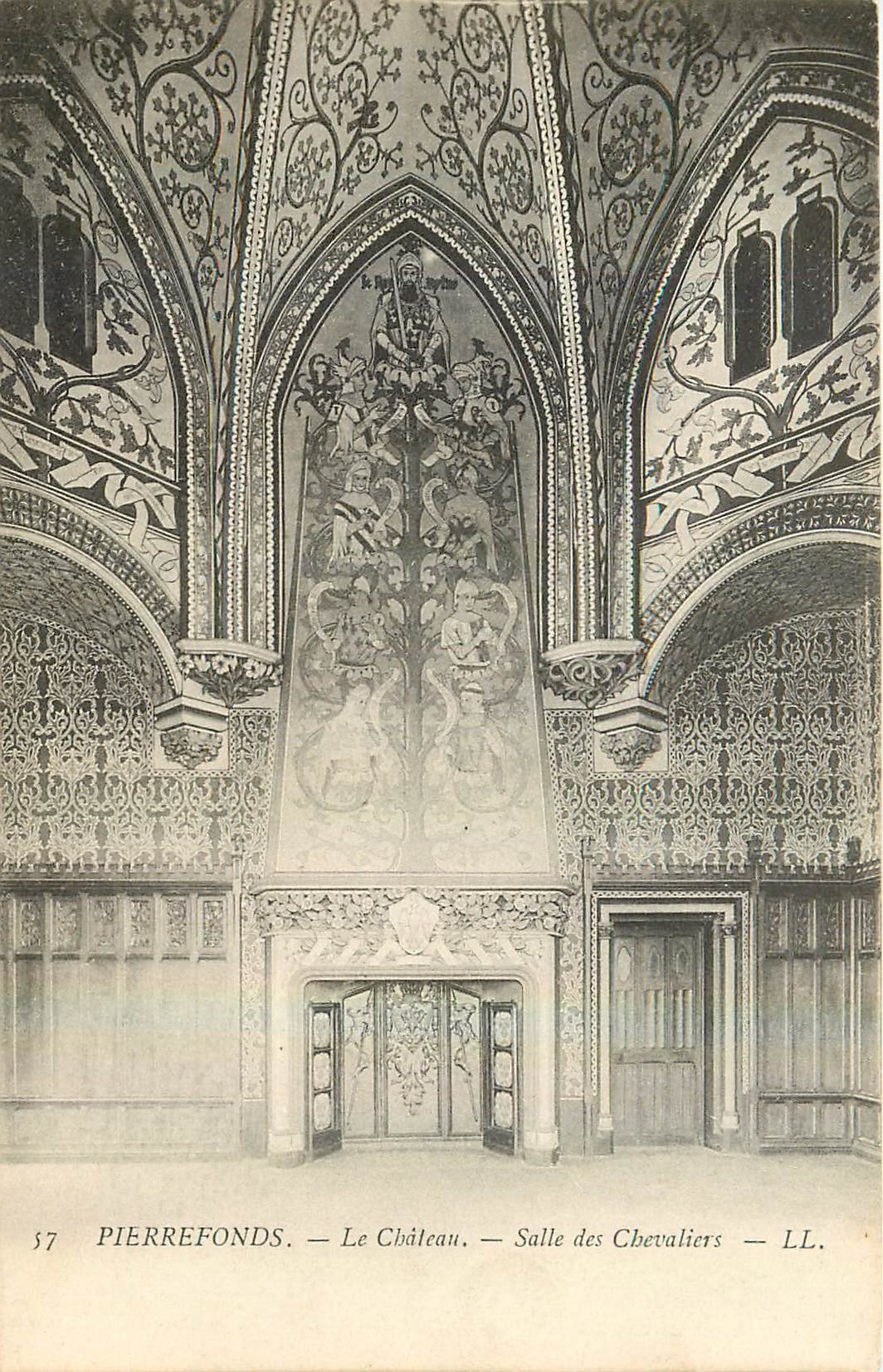 CPA Pierrefonds Le Chateau Salle des Chevaliers 