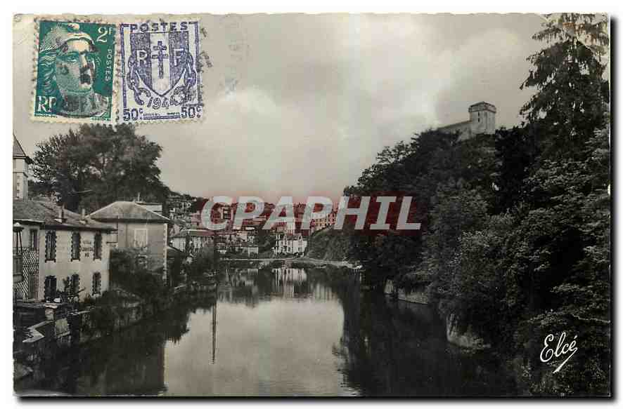 CPA Lourdes H Pyr Le gave de Lourdes et le Chateau Fort 