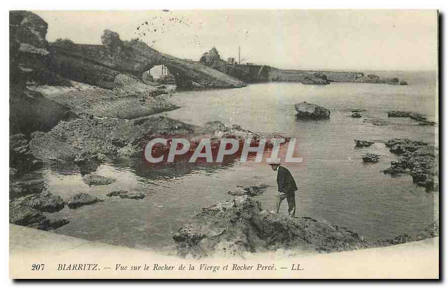 Blarritz — Vue sur le Rocher de la Vierge et Rocher Percé — LL. n°207