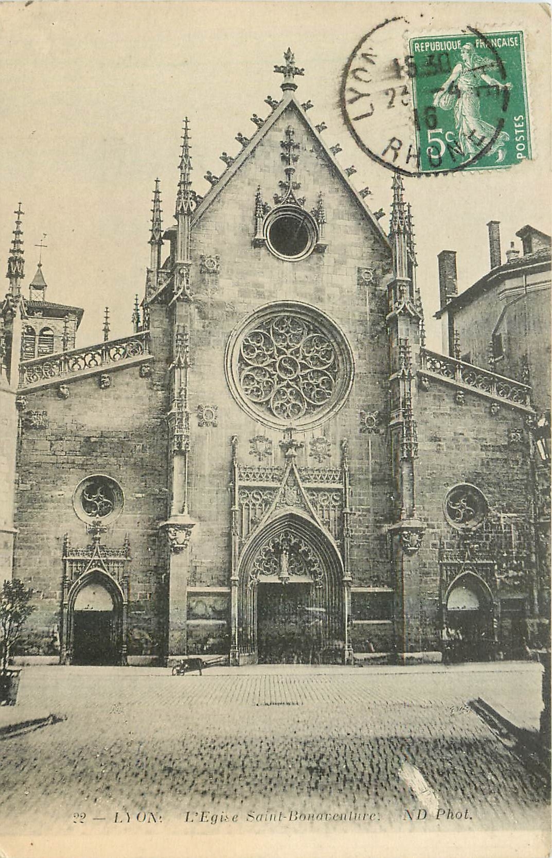 CPA Lyon L'Eglise de Saint Benedictine 