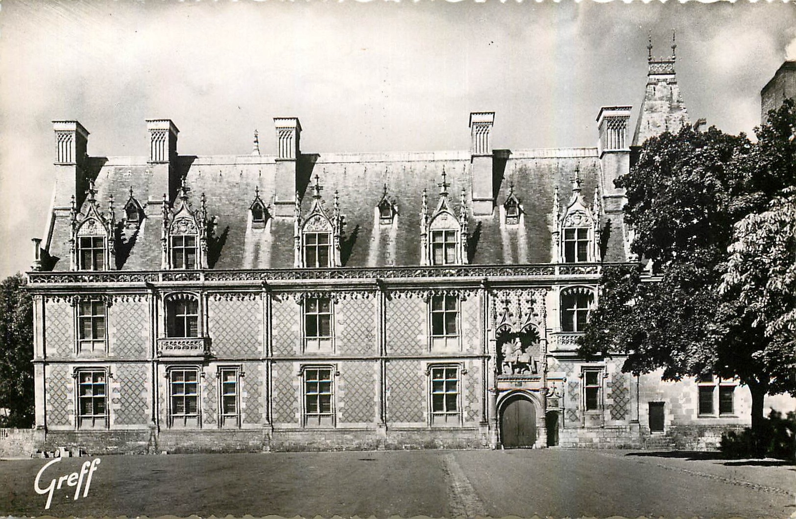 Château de Blois — Facade of Louis XII — Éditions Greff