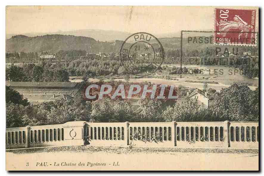CPA Pau La Chaine des Pyrenees 