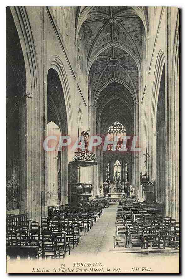 CPA Bordeaux Interieur de l'Eglise Saint Michel la Nef 