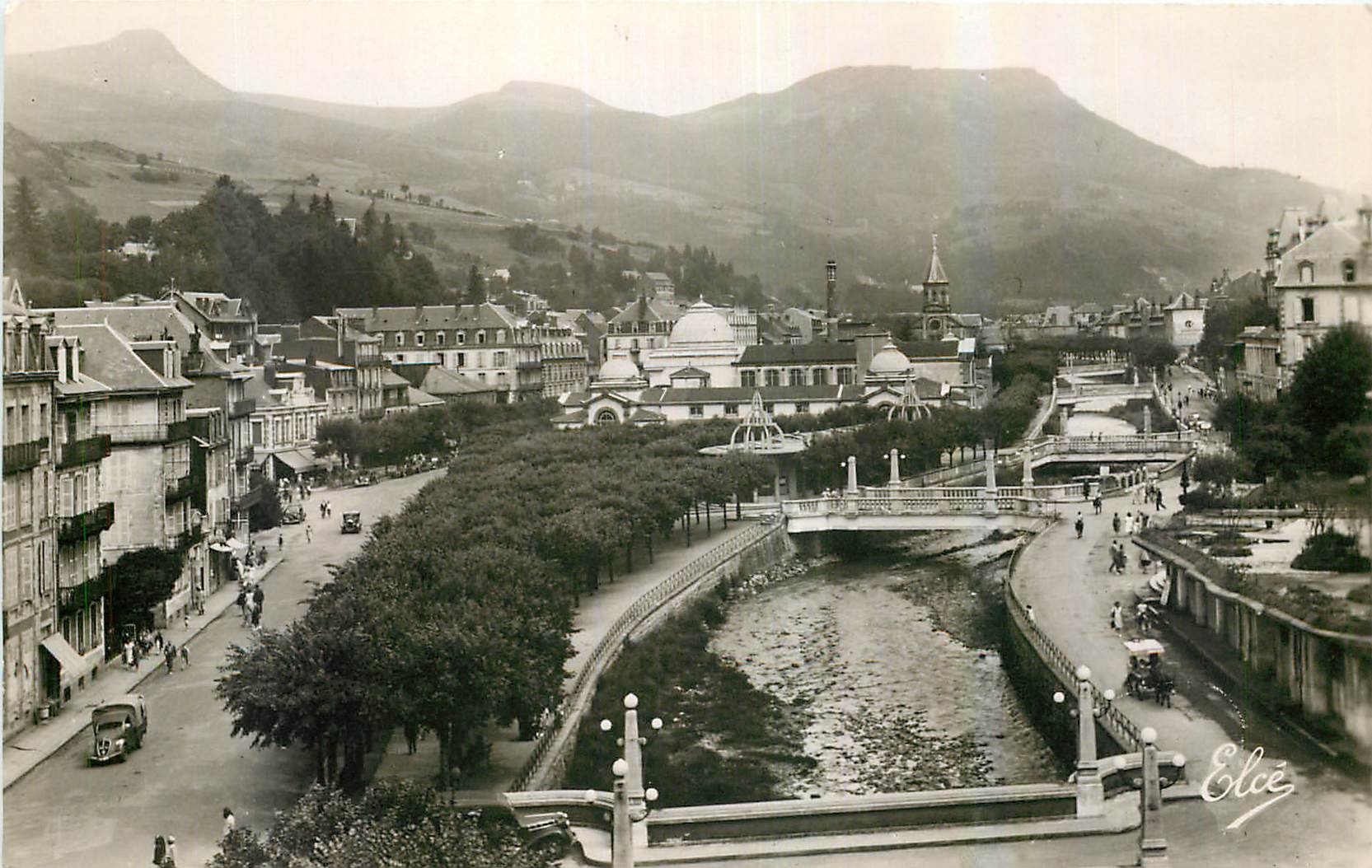 CPA La Bourboule Puy de Dome Les Ponts sur la Dordogne 