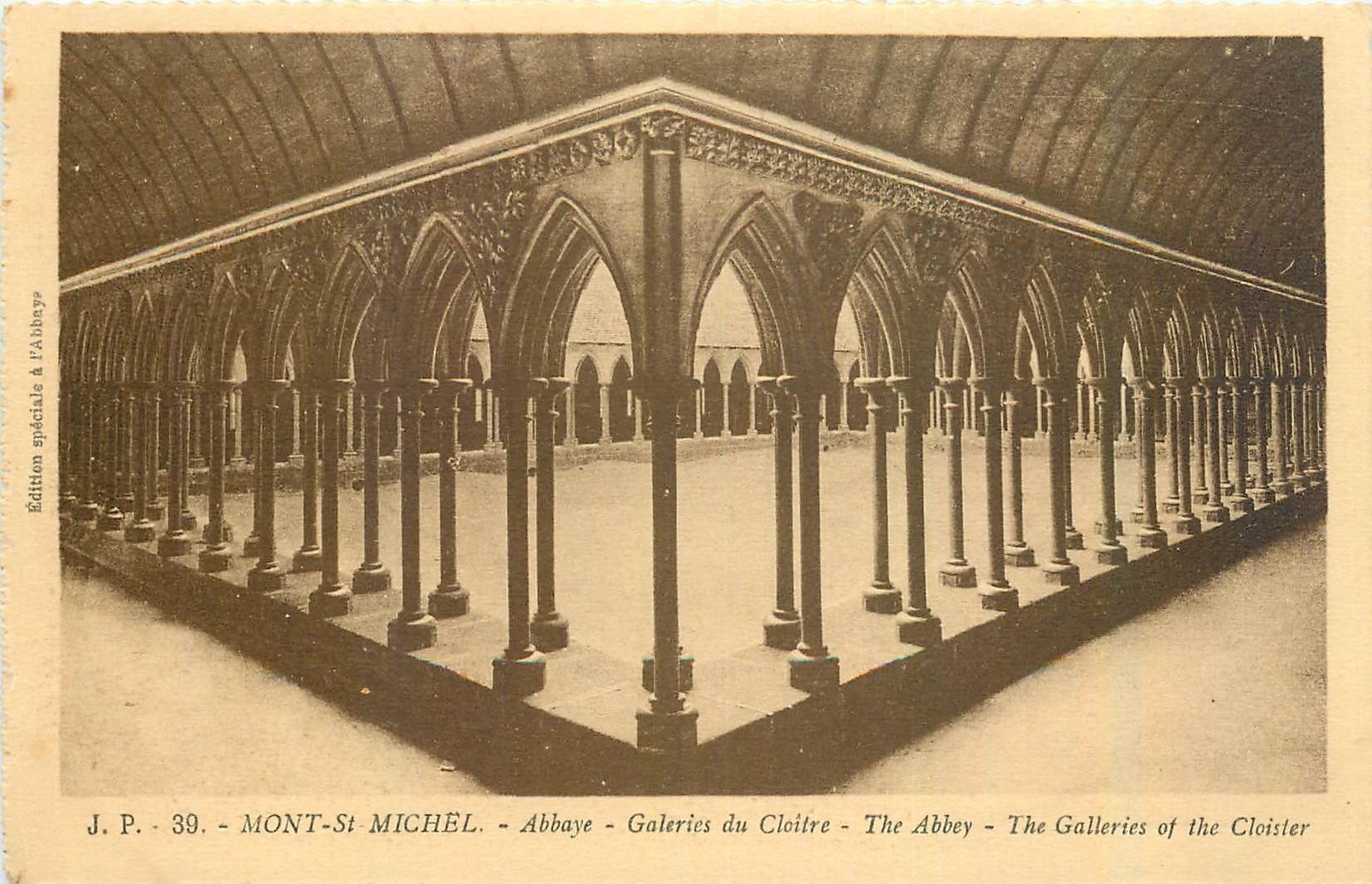 CPA Mont St Michel Abbaye Galeries du Cloitre 
