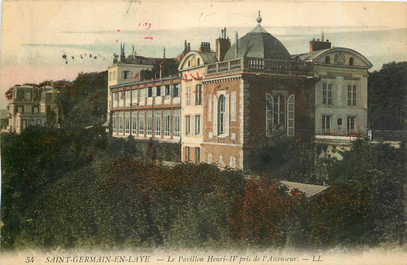 CPA Saint Germain en Laye Le Pavillon Henri IV pris de l'ascenseur