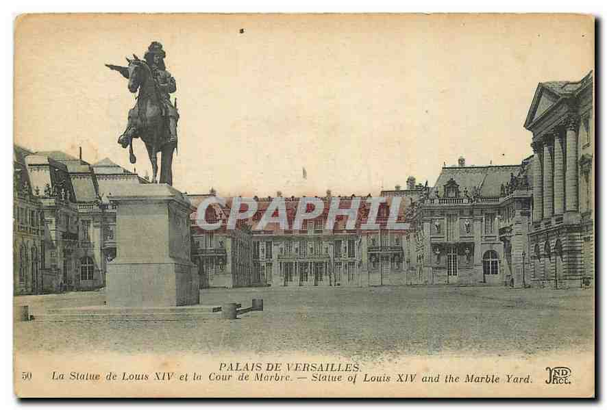 CPA Palais de Versailles La Statue de Louis XIV et la Cour de Marble 