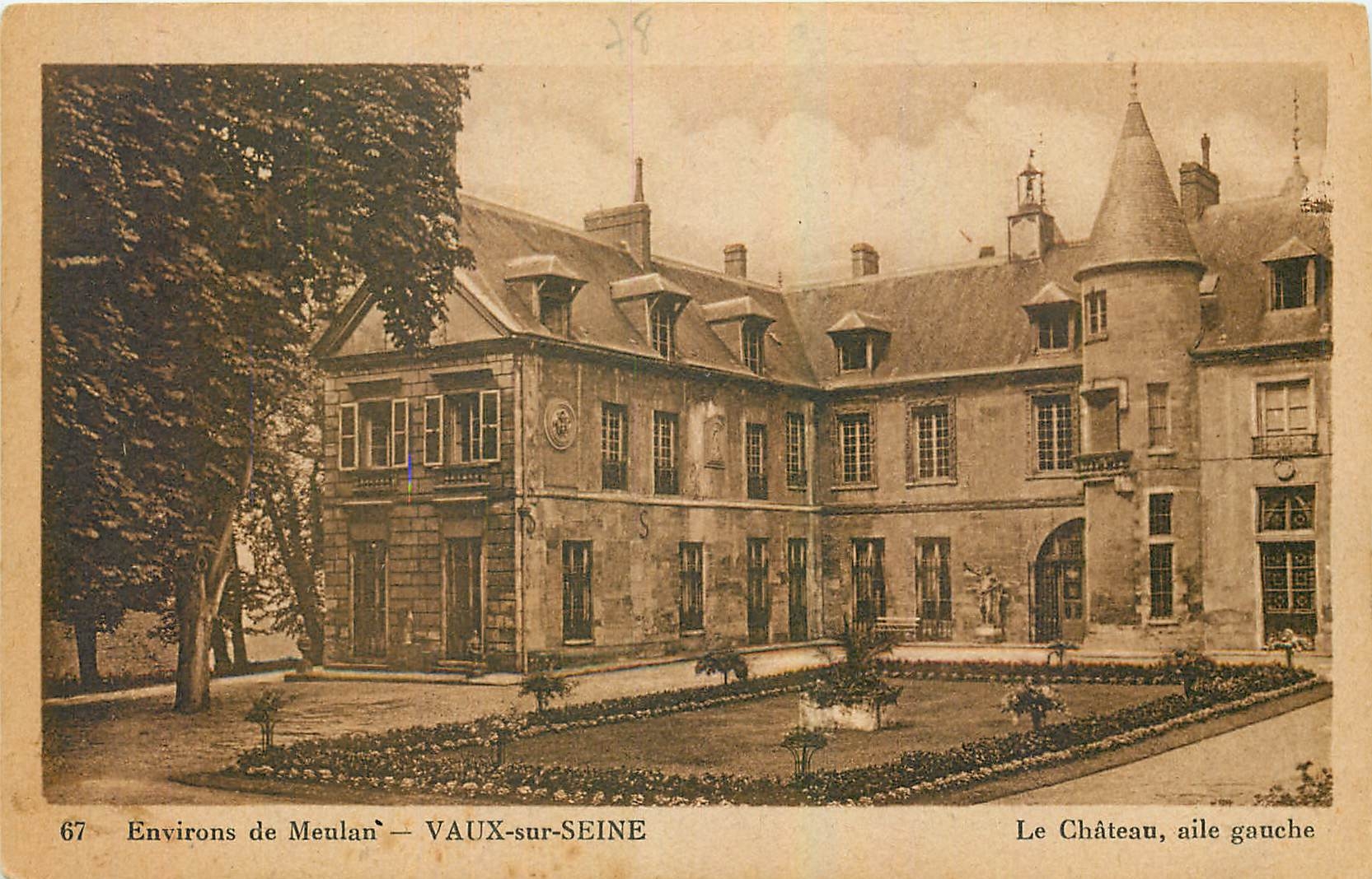 CPA Environs de Meulan Vaux sur Seine Le Chateau aile gauche 
