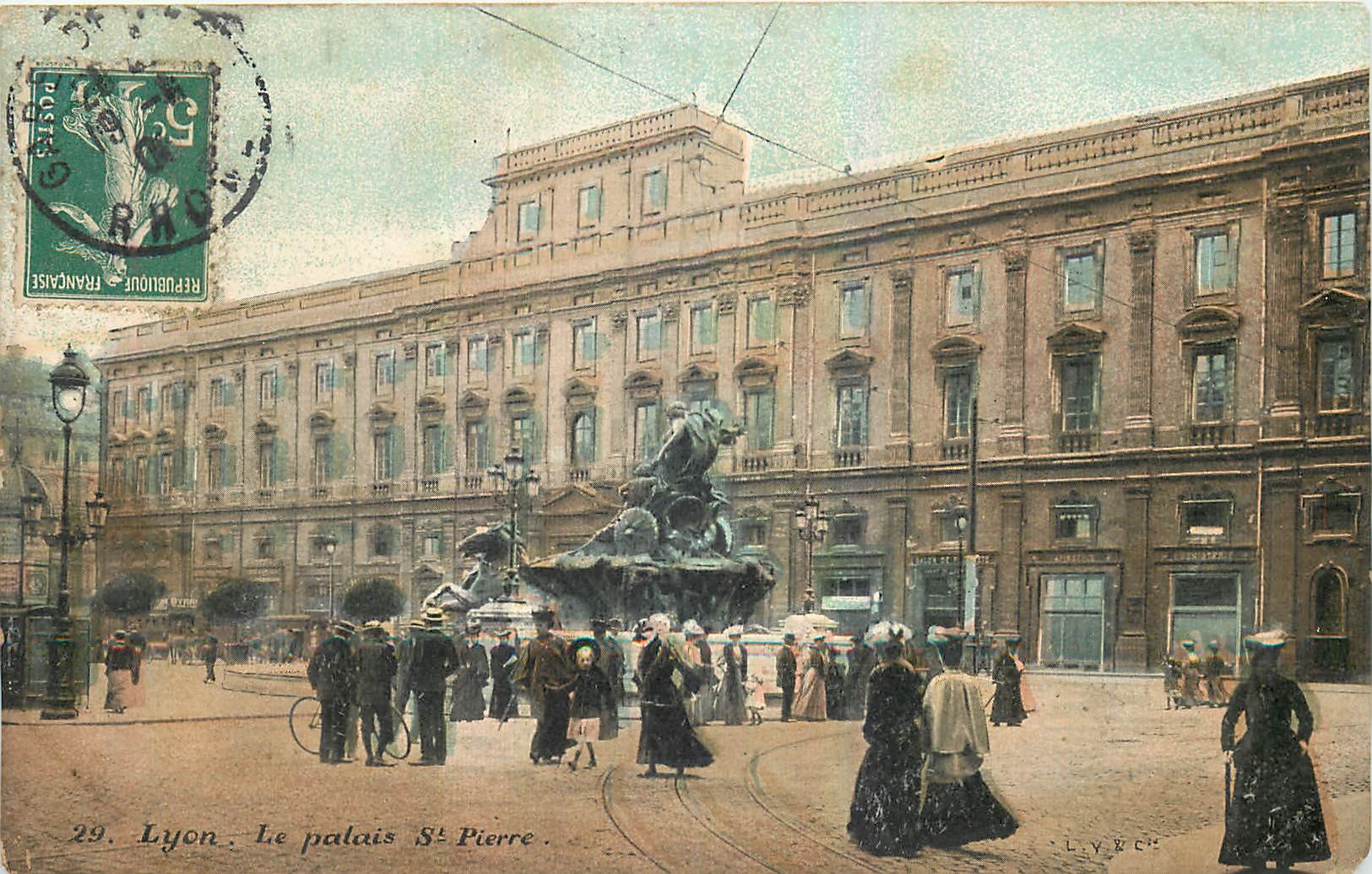 CPA Lyon Le palais St Pierre 